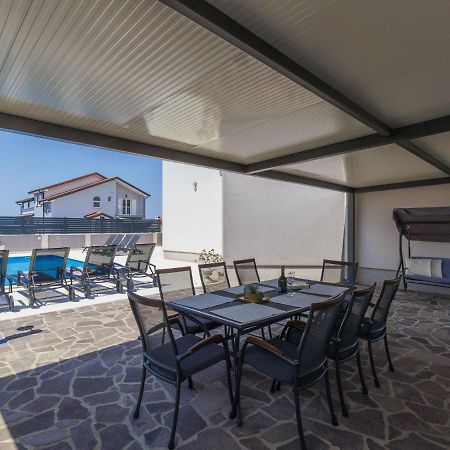 Holiday Home Villa Gocci By Interhome Kmeti 外观 照片