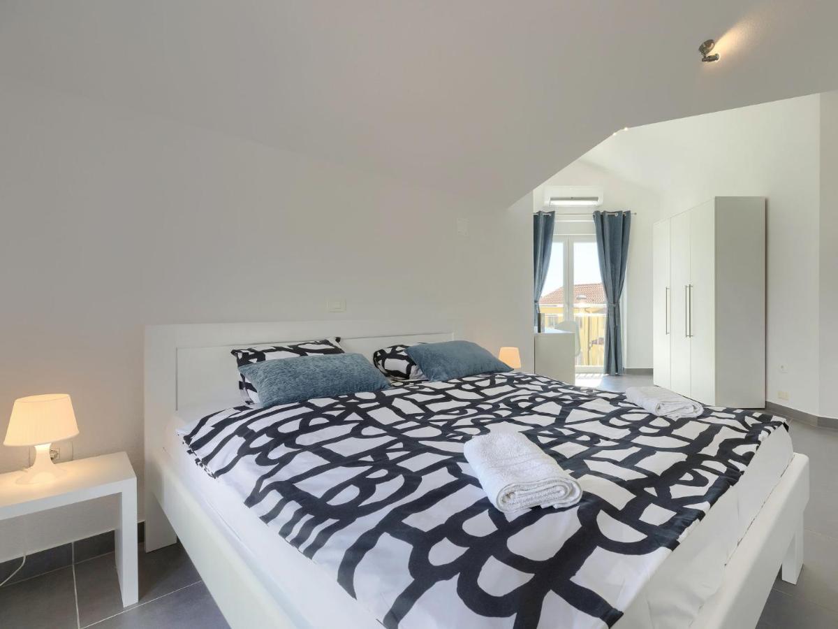 Holiday Home Villa Gocci By Interhome Kmeti 外观 照片