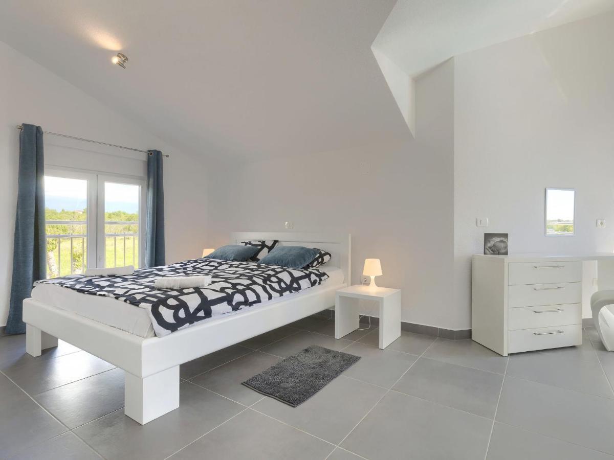 Holiday Home Villa Gocci By Interhome Kmeti 外观 照片