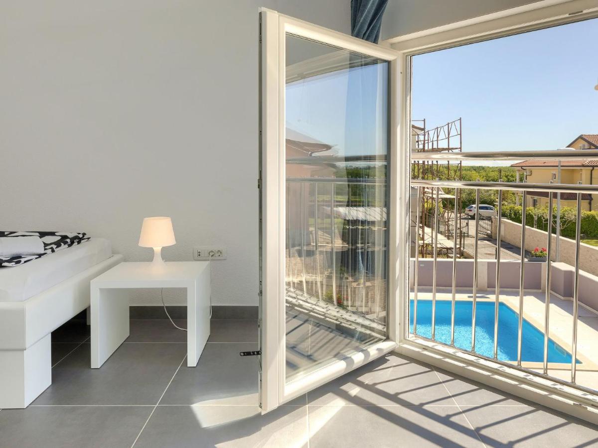 Holiday Home Villa Gocci By Interhome Kmeti 外观 照片