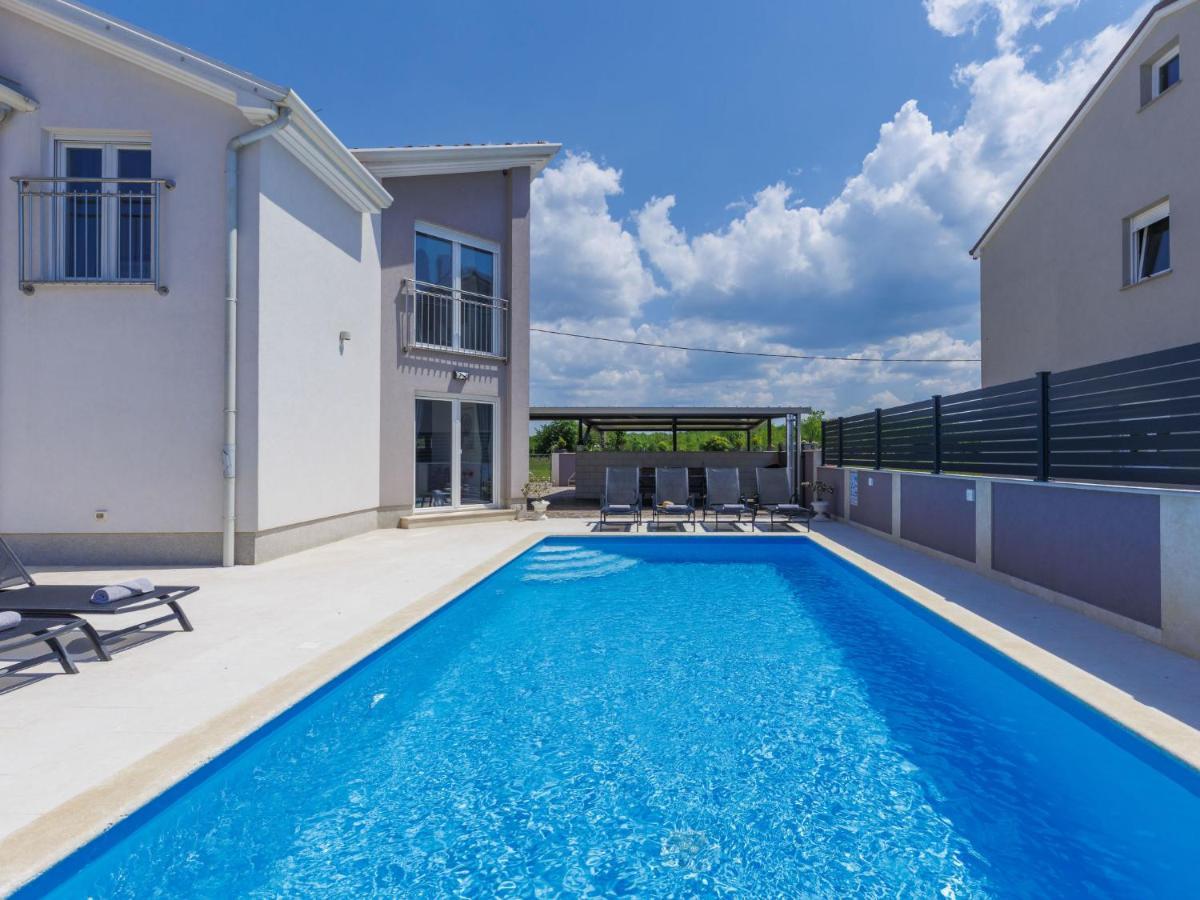 Holiday Home Villa Gocci By Interhome Kmeti 外观 照片