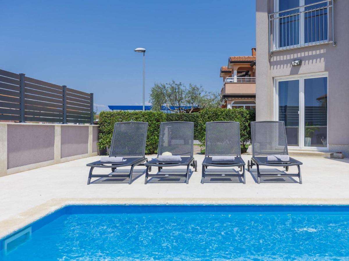 Holiday Home Villa Gocci By Interhome Kmeti 外观 照片